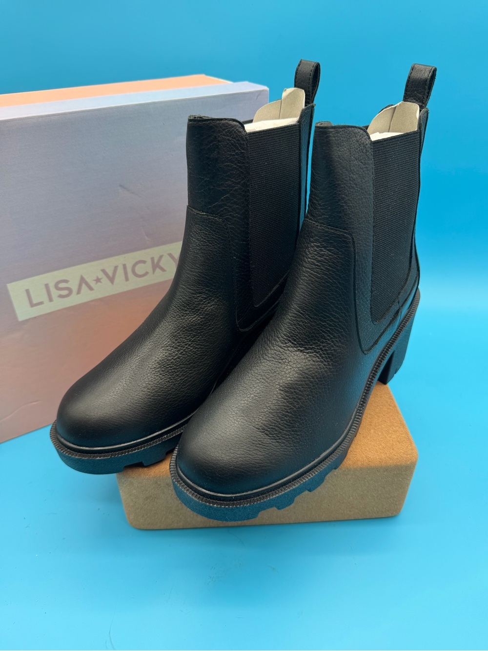Lisa Vicky Black Chelsea Ankle Boots for Women US 8